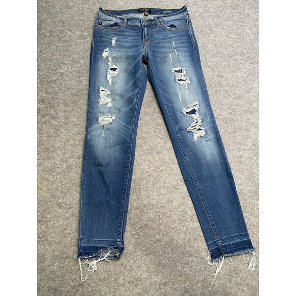 Judy Blue Skinny Fit Jean Size 9/29 Stretch Mid Rise Distressed Raw Hem JB8240MD - Picture 1 of 9